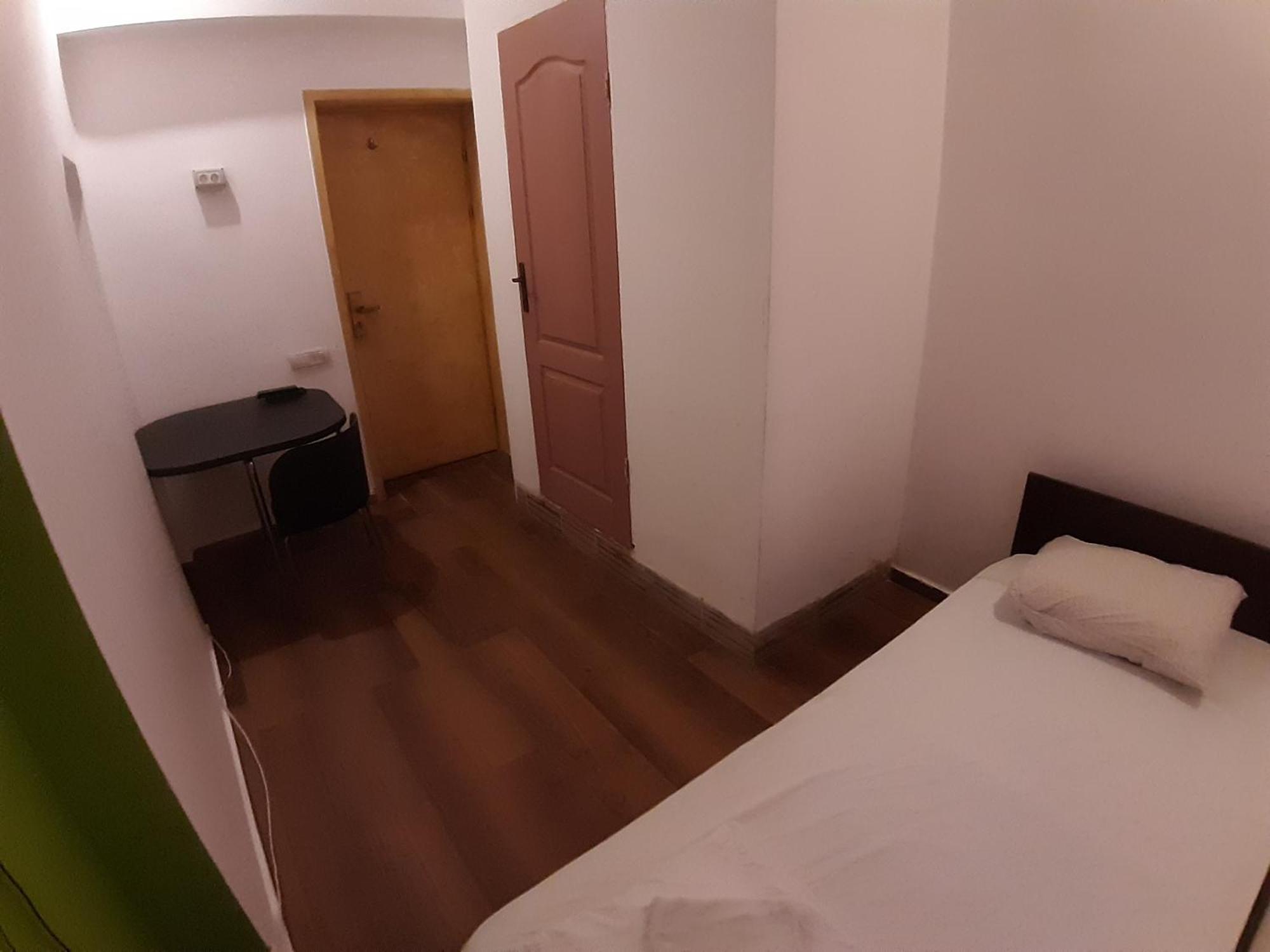 בוקרשט Central Accommodation Budget By Hr מראה חיצוני תמונה